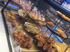 -巴黎贝甜(大宁国际商业广场店)