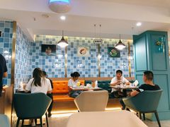 大堂-东鑫记港式茶餐厅(南京东路店)