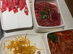 -海底捞火锅鲜切牛肉主题店(长寿路店)