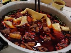 -晓彭肥肠鸡·泡椒鸡火锅(水木天地店)