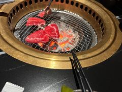 -山川小町·极番烧肉(新地假日广场店)