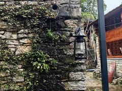 -高荡千年布依古寨旅游景区