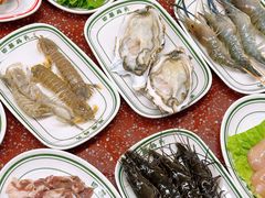 -四囍码头海鲜烧烤自助火锅(外滩南京东路悦荟广场店)