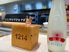 -红星前进面包牛奶公司(君太店)