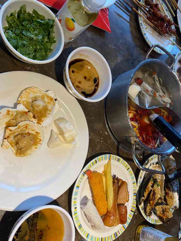 吉布鲁牛排海鲜自助(临平银泰城店)-"是小姐妹推荐过来的,地方蛮大的