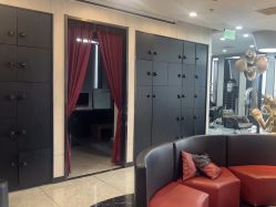 -TOP HAIR SALON