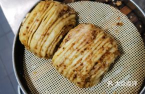 Walnut Crispy Buns
