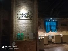 -树下时尚餐厅(翠园街店)