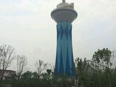 -黄河谷马拉湾海浪浴场
