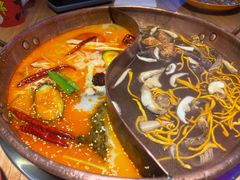 -洱火云南酸菜牛肉火锅(石景山当代商城店)