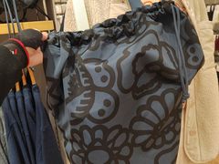 -优衣库(广州番禺万达广场店)