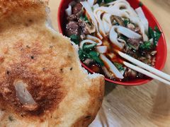 -魏旺湖北正宗牛肉面(硚口公园店)