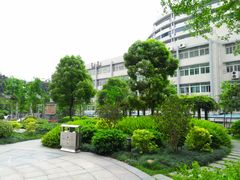环境优美-广州中医药大学第一附属医院(总院)