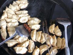 -黄阿姨锅贴大王(万航渡路店)