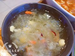 莲子枸杞雪耳羹-海盗虾饭·剥好的小龙虾饭(SOHO尚都店)