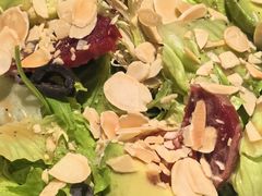 主厨牛油果花园沙拉-庐灶江南·江南菜·四合院Bistro(东直门雍和宫·原华侨宾馆店)