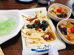 -超越炭火牛蛙火锅鸡(河东店)