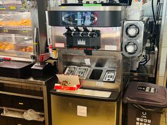 -肯德基(成山路地铁站店)