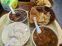 -穆彦华逍遥镇胡辣汤(岗坡路店)