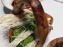 -红鼎豆捞·非遗鲍皇汤火锅(宝丰路店)