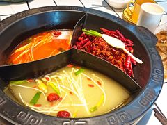 -巴卤社老火锅(财富店)