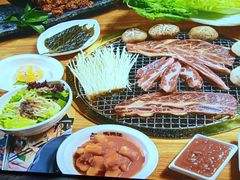 -万兴佳烤肉·长白山老味道(东岸里店)