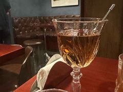 -毛毛虫酒吧