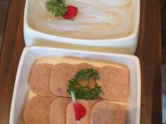 -牛德亨臻牛潮汕火锅(万邦时代店)