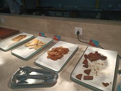 -绿岛港轩海鲜烤肉涮锅自助餐厅