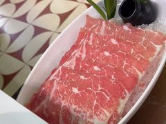 -洪氏嗨捞·广东猪肚鸡·椰子鸡火锅(西咸万象城店)