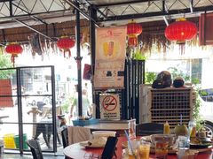 -大树下海鲜饭店