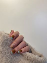 -悦指间美甲美睫