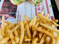 -The Habit Burger Grill 哈比特汉堡(复兴soho店)