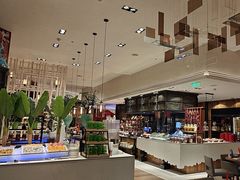 -松咖啡自助餐厅·松北香格里拉