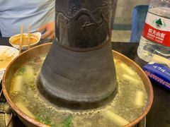 -楼外楼大刀肉传统火锅居(幸福街店)