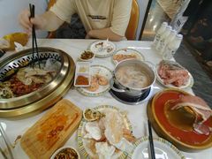 -布罗城堡自助烧烤(鸿通城购物中心店)