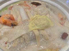招牌猪骨煲-三人行骨头王火锅(长寿店)