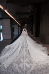 -艾米丽婚纱礼服