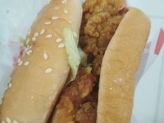 -麦当劳(龙洞店)