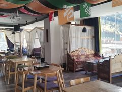 大堂-四姑娘山阿巴郎·藏式花园餐厅