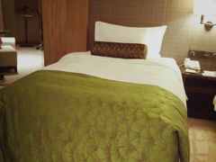 -上海滴水湖皇冠假日酒店