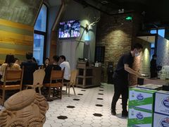 大堂-LENBACH兰巴赫西餐啤酒坊(大连东港店)