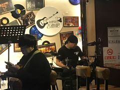 -南锣鼓巷吉他吧(鼓楼店)