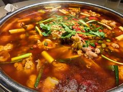 -牟记江湖特色重庆菜鱼蛋青蛙黄鳝海参(巴南区鱼洞鲁能店)