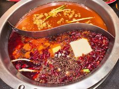 -沸炉重庆老火锅(军事博物馆店)