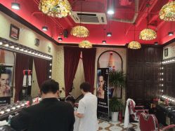 -东方先生国潮男士理发馆