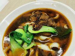 红烧肉刀削面-华天新川面馆(缸瓦市店)