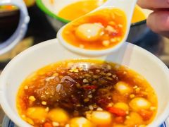 -沪小二炭火蛙锅(淮海中路美食不夜城店)