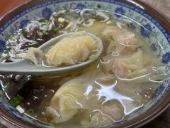 -无名氏宵夜小摊(祝家三姐妹馄饨店)
