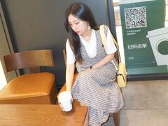 -星巴克(武汉江夏中百广场店)